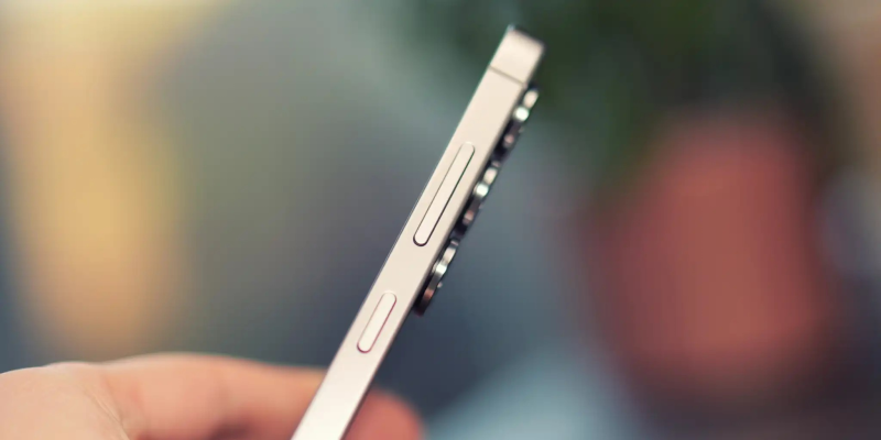 В Сеть попали характеристики Samsung Galaxy S25 Edge — смартфон действительно будет супертонким